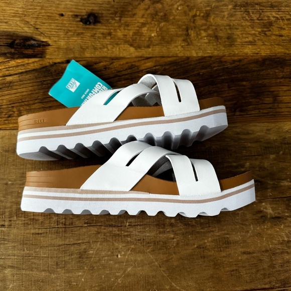 NEW Reef Cushion Hi Bloom Slides ~White ~ 9 - Picture 12 of 12